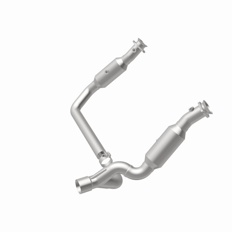 MagnaFlow California Grade CARB Compliant Direct-Fit Catalytic Converter 5551665 360 Degree Image Set