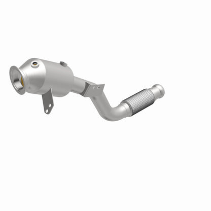 MagnaFlow Mercedes-Benz Metris OEM Grade Federal / EPA Compliant Direct-Fit Catalytic Converter 21-897 360 Degree Image Set
