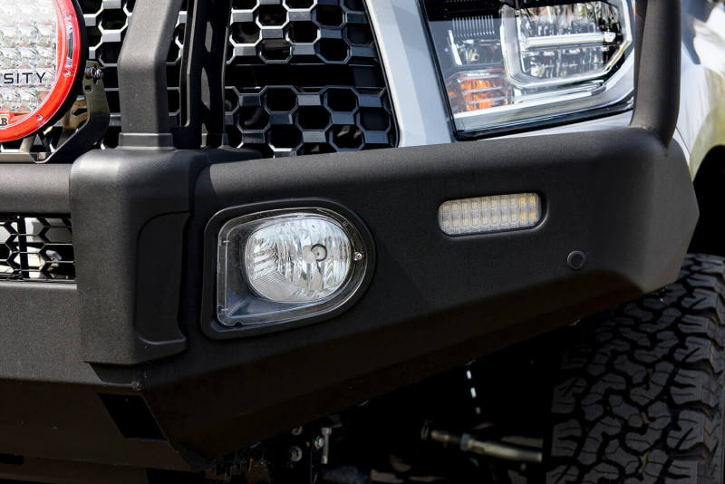 ARB Summit Combar Kit Textured Tundra 2014-17 ARB Fog Ii 3415020K 3415020K Photo - Close Up