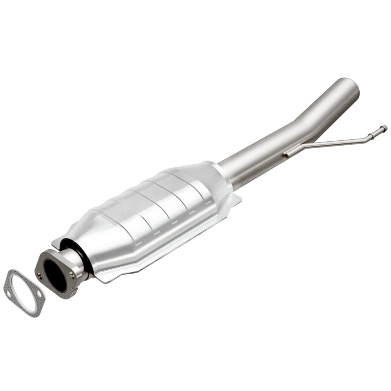 MagnaFlow OEM Grade Federal / EPA Compliant Direct-Fit Catalytic Converter 49663 Photo - Primary