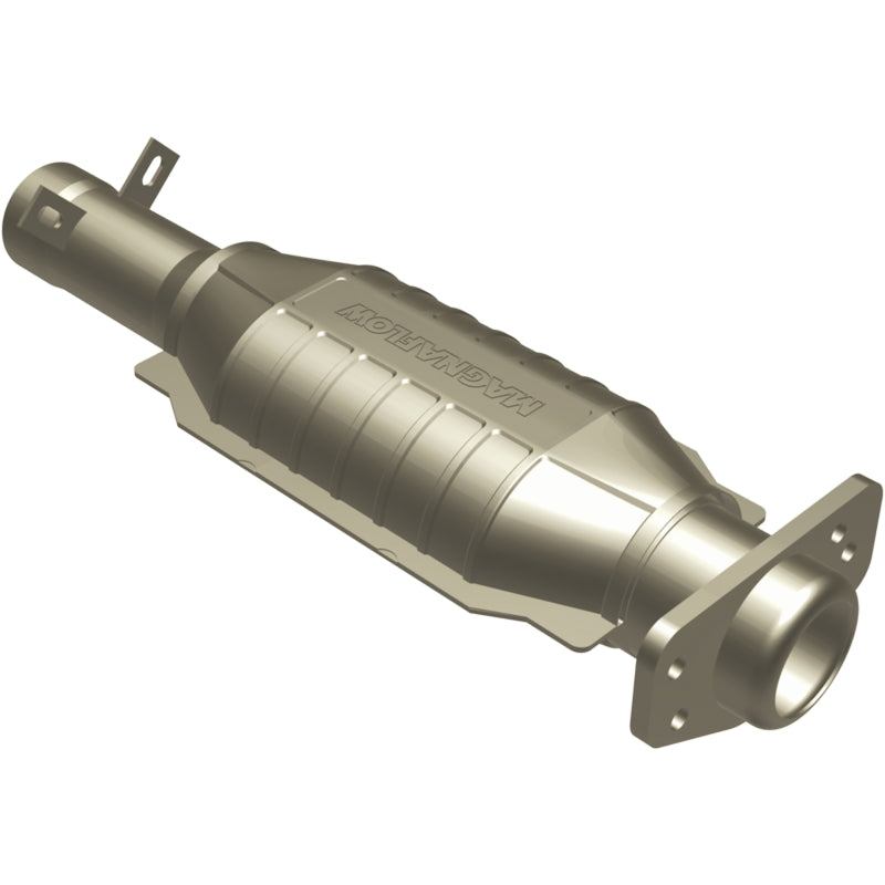 MagnaFlow Standard Grade Federal / EPA Compliant Direct-Fit Catalytic Converter 93486 Photo - Primary