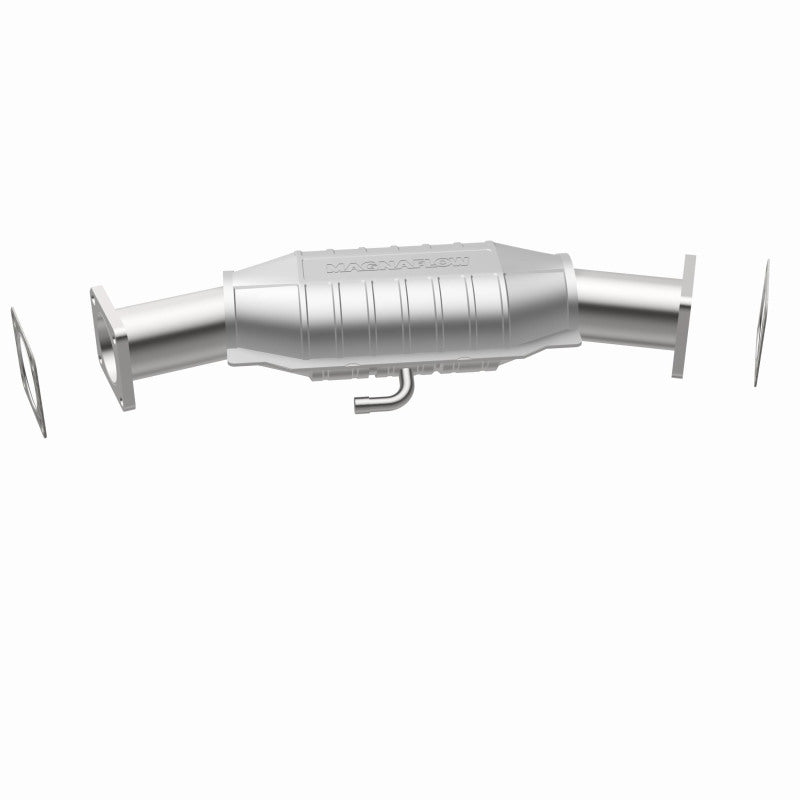 MagnaFlow Chevrolet Standard Grade Federal / EPA Compliant Direct-Fit Catalytic Converter 93426 360 Degree Image Set