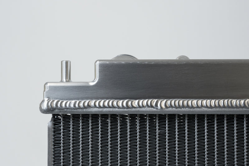 CSF Nissan R33 Skyline GT-R/GTS Full Billet Aluminum High-Performance Radiator 7219 7219 Photo - Close Up
