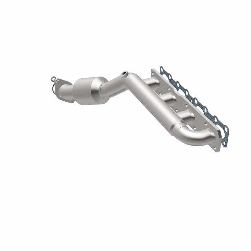 Magnaflow 2004 Nissan Titan 5.6L Direct Fit Converter 4583381 4583381 360 Degree Image Set