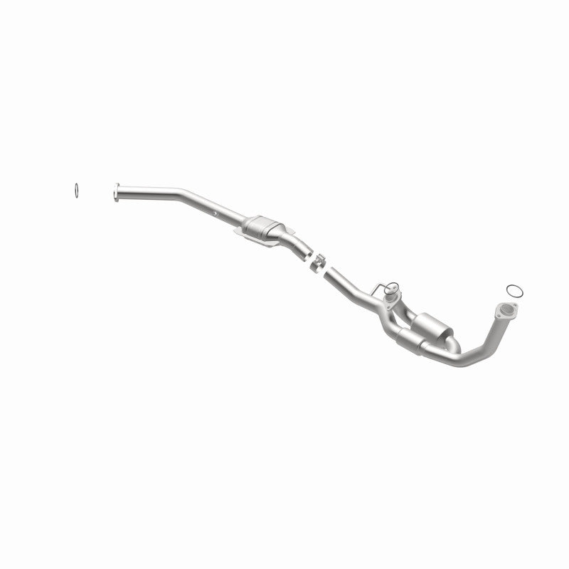 MagnaFlow Toyota Sienna OEM Grade Federal / EPA Compliant Direct-Fit Catalytic Converter 52457 360 Degree Image Set