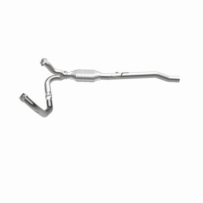 MagnaFlow Dodge Ram 1500 OEM Grade Federal / EPA Compliant Direct-Fit Catalytic Converter 49660 360 Degree Image Set
