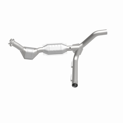 MagnaFlow Ford F-150 HM Grade Federal / EPA Compliant Direct-Fit Catalytic Converter 93429 360 Degree Image Set