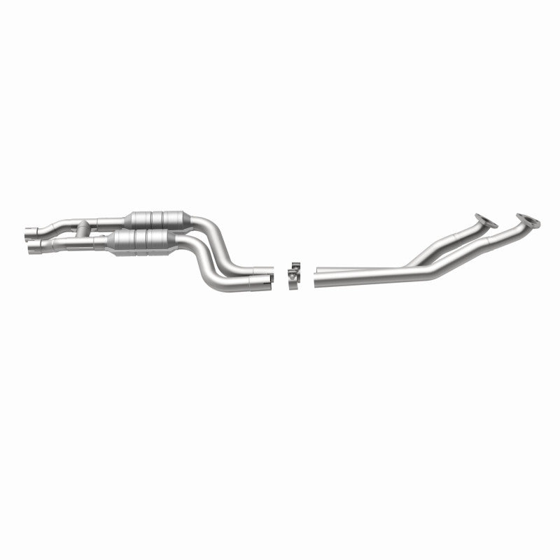 MagnaFlow BMW 528i HM Grade Federal / EPA Compliant Direct-Fit Catalytic Converter 24022 360 Degree Image Set