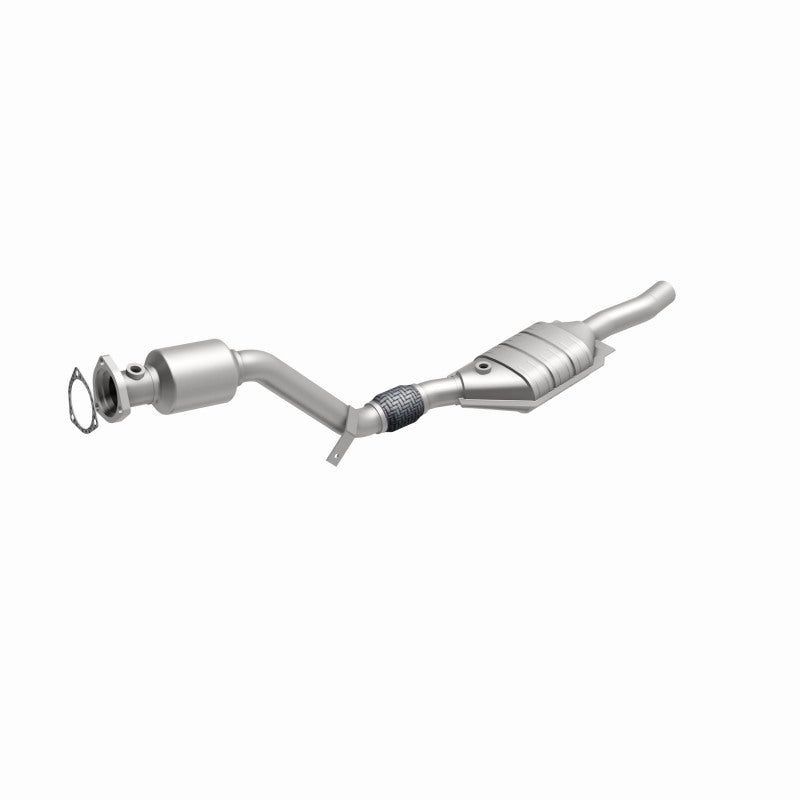 MagnaFlow OEM Grade Federal / EPA Compliant Direct-Fit Catalytic Converter 51589 360 Degree Image Set