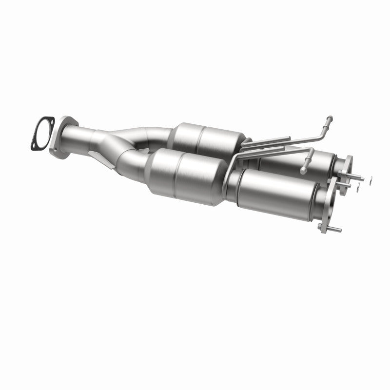 MagnaFlow Volvo XC90 HM Grade Federal / EPA Compliant Direct-Fit Catalytic Converter 24358 360 Degree Image Set