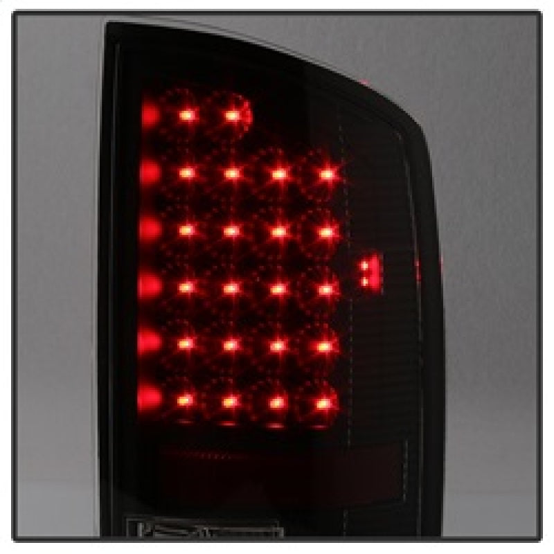 SPYDER Xtune Dodge Ram 02-06 1500 / Ram 2500/3500 03-06 LED Tail Light Black ALT-JH-DR02-LED-BK 5072979 5072979 Photo - Unmounted