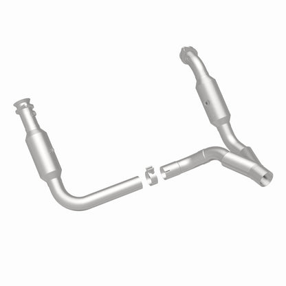 MagnaFlow Dodge Ram 1500 California Grade CARB Compliant Direct-Fit Catalytic Converter 5451664 360 Degree Image Set