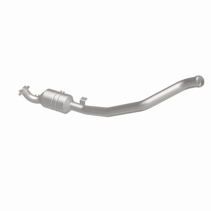 MagnaFlow Mercedes-Benz R350 OEM Grade Federal / EPA Compliant Direct-Fit Catalytic Converter 52178 360 Degree Image Set