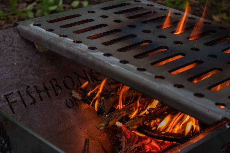 Fishbone Offroad Portable Fire Pit FB21299 FB21299 Photo - lifestyle view