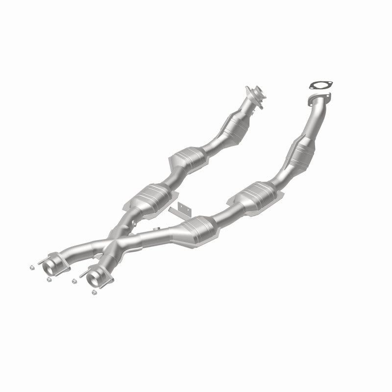 MagnaFlow Ford Mustang HM Grade Federal / EPA Compliant Direct-Fit Catalytic Converter 93348 360 Degree Image Set