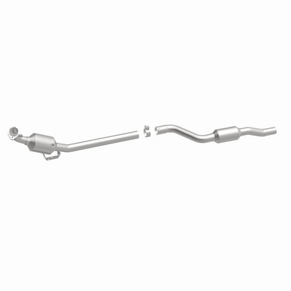 MagnaFlow Mercedes-Benz GLK350 OEM Grade Federal / EPA Compliant Direct-Fit Catalytic Converter 21-440 360 Degree Image Set