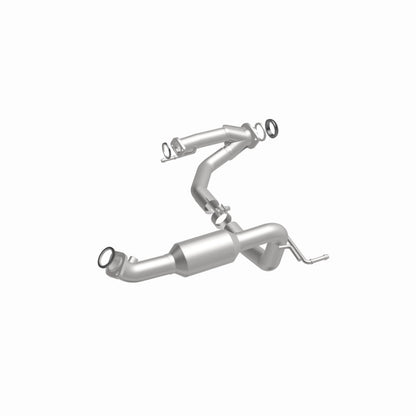 MagnaFlow Toyota Tacoma OEM Grade Federal / EPA Compliant Direct-Fit Catalytic Converter 52562 360 Degree Image Set