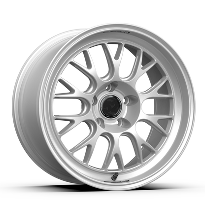 fifteen52 Holeshot RSR 19x9.5 5x112 40mm ET 66.56mm Center Bore Radiant Silver RSHRS-99551+40 RSHRS-99551+40 User 1