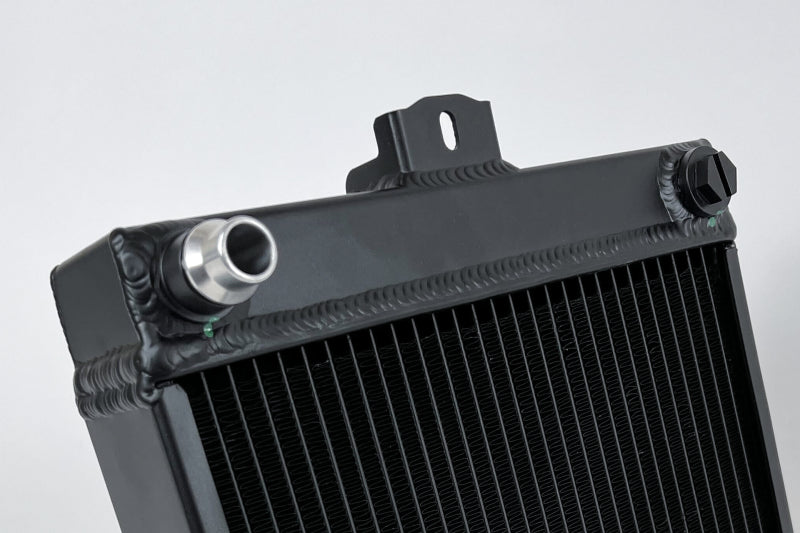 CSF BMW F8X M3/M4/M2C Auxiliary Radiators w/ Rock Guards (Sold Individually - Fits Left and Right 8258 8258 Photo - Close Up