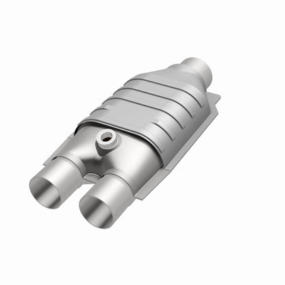 MagnaFlow HM Grade Federal / EPA Compliant Universal Catalytic Converter 99647HM 360 Degree Image Set