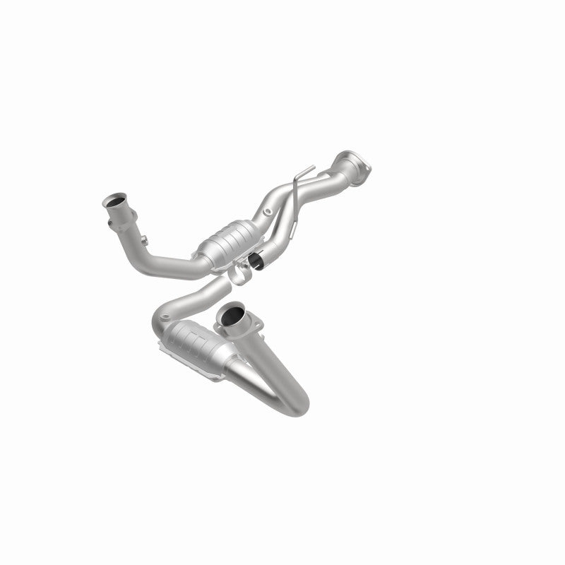 MagnaFlow Jeep OEM Grade Federal / EPA Compliant Direct-Fit Catalytic Converter 49687 360 Degree Image Set