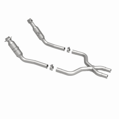 MagnaFlow Ford Mustang OEM Grade Federal / EPA Compliant Direct-Fit Catalytic Converter 49977 360 Degree Image Set