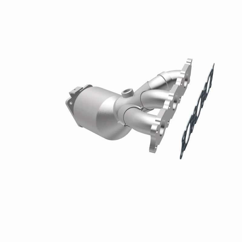 MagnaFlow Volvo XC90 OEM Grade Federal / EPA Compliant Manifold Catalytic Converter 52131 360 Degree Image Set