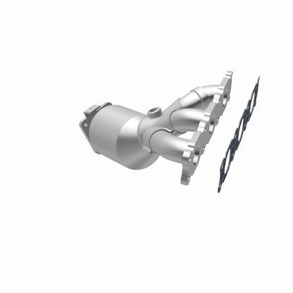 MagnaFlow Volvo XC90 OEM Grade Federal / EPA Compliant Manifold Catalytic Converter 52131 360 Degree Image Set