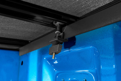 Lund 02-17 Dodge Ram 1500 (5.5ft. Bed) Genesis Elite Tri-Fold Tonneau Cover - Black 95865 95865 Photo - Close Up