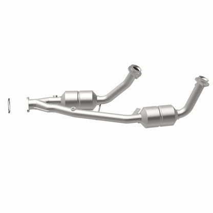 MagnaFlow Ford Windstar HM Grade Federal / EPA Compliant Direct-Fit Catalytic Converter 23382 360 Degree Image Set