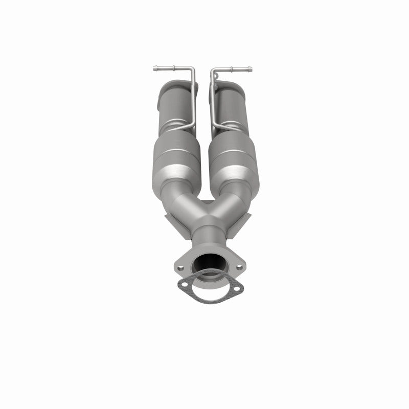 MagnaFlow Volvo XC90 HM Grade Federal / EPA Compliant Direct-Fit Catalytic Converter 24358 360 Degree Image Set