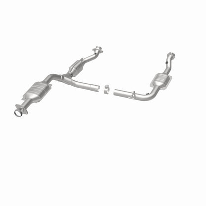 MagnaFlow OEM Grade Federal / EPA Compliant Direct-Fit Catalytic Converter 49575 360 Degree Image Set