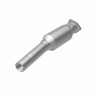 MagnaFlow Volkswagen Standard Grade Federal / EPA Compliant Direct-Fit Catalytic Converter 22915 360 Degree Image Set