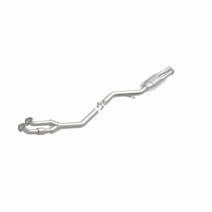 MagnaFlow BMW 525i Standard Grade Federal / EPA Compliant Direct-Fit Catalytic Converter 23807 360 Degree Image Set