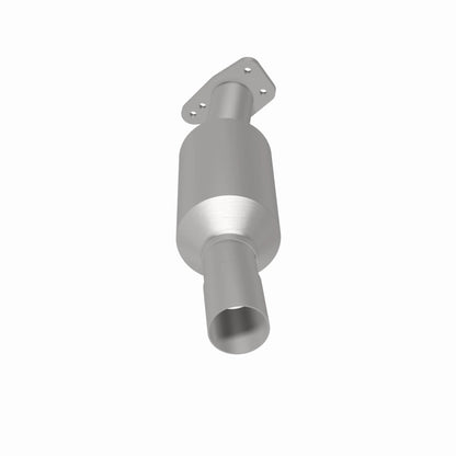MagnaFlow California Grade CARB Compliant Direct-Fit Catalytic Converter 3322431 360 Degree Image Set