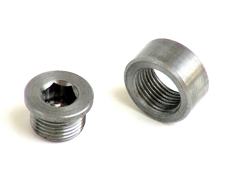 Innovate Motorsports Stainless Steel O2 Oxygen Sensor Bung and Plug 3736 Photo - Primary