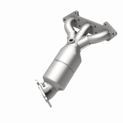 MagnaFlow Volvo S80 OEM Grade Federal / EPA Compliant Manifold Catalytic Converter 49062 360 Degree Image Set