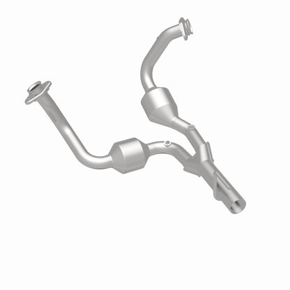 MagnaFlow Jeep Grand Cherokee HM Grade Federal / EPA Compliant Direct-Fit Catalytic Converter 23067 360 Degree Image Set