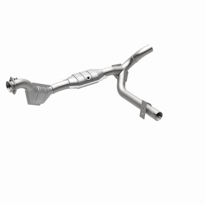 MagnaFlow Ford OEM Grade Federal / EPA Compliant Direct-Fit Catalytic Converter 51839 360 Degree Image Set