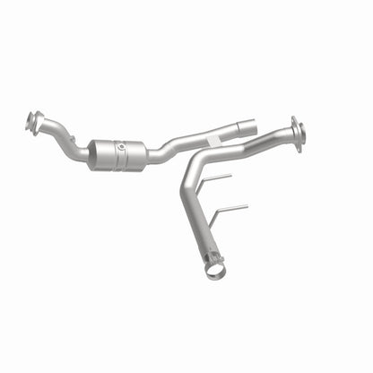 MagnaFlow Ford F-150 OEM Grade Federal / EPA Compliant Direct-Fit Catalytic Converter 52592 360 Degree Image Set