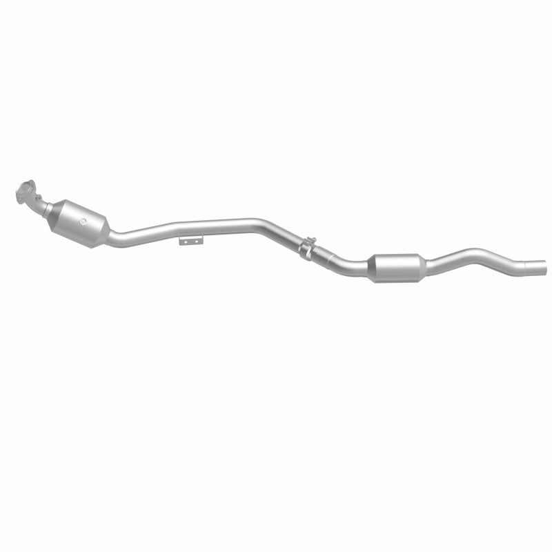 MagnaFlow Mercedes-Benz E350 OEM Grade Federal / EPA Compliant Direct-Fit Catalytic Converter 51666 360 Degree Image Set