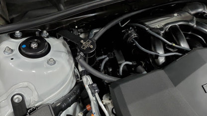 J&L 18-23 Toyota Camry 3.5L V6 Oil Separator 3.0 Passenger Side - Black Anodized 3116P-B 3116P-B Photo - Close Up