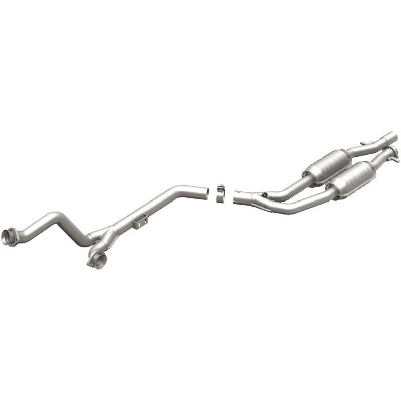 MagnaFlow Mercedes-Benz Standard Grade Federal / EPA Compliant Direct-Fit Catalytic Converter 23573 Photo - Primary