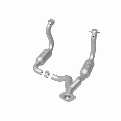 MagnaFlow Ford California Grade CARB Compliant Direct-Fit Catalytic Converter 5451760 360 Degree Image Set