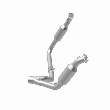 MagnaFlow Dodge Ram 1500 California Grade CARB Compliant Direct-Fit Catalytic Converter 5451711 360 Degree Image Set