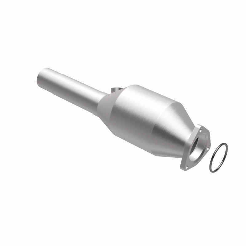 MagnaFlow Volkswagen California Grade CARB Compliant Direct-Fit Catalytic Converter 4481957 360 Degree Image Set