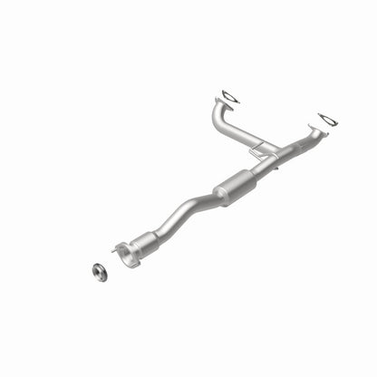 MagnaFlow OEM Grade Federal / EPA Compliant Direct-Fit Catalytic Converter 52612 360 Degree Image Set