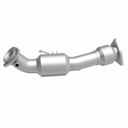 MagnaFlow Volkswagen Touareg OEM Grade Federal / EPA Compliant Direct-Fit Catalytic Converter 51152 360 Degree Image Set
