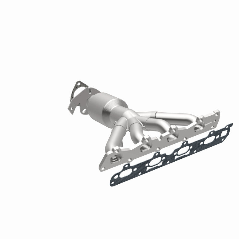 MagnaFlow HM Grade Federal / EPA Compliant Manifold Catalytic Converter 50304 360 Degree Image Set