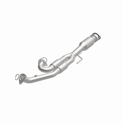 MagnaFlow Nissan OEM Grade Federal / EPA Compliant Direct-Fit Catalytic Converter 49710 360 Degree Image Set